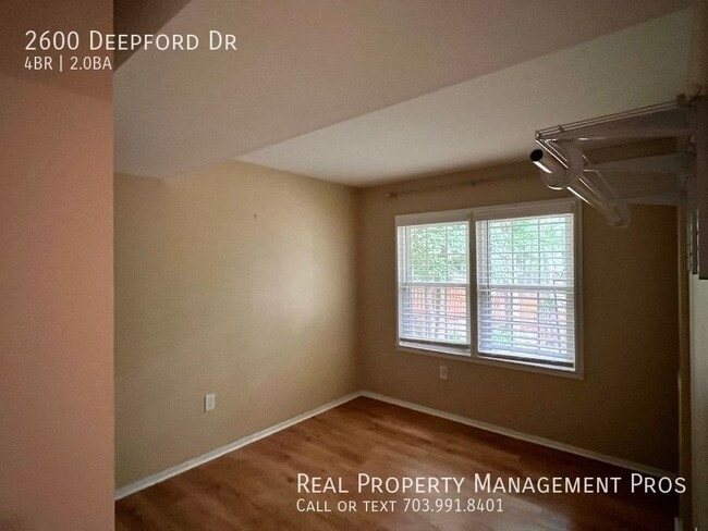 Building Photo - 2600 Deepford Dr