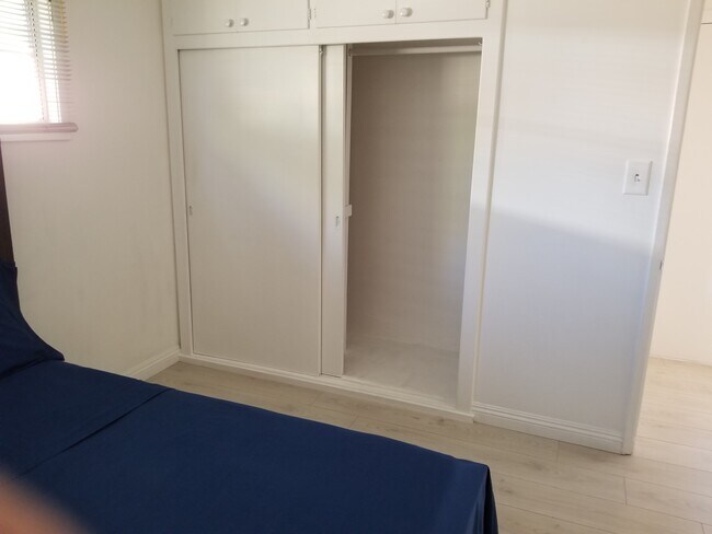 Closet - 1045 Palm Ave