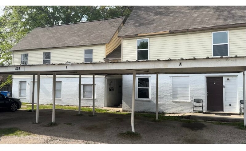 Primary Photo - 802 Abney Ave
