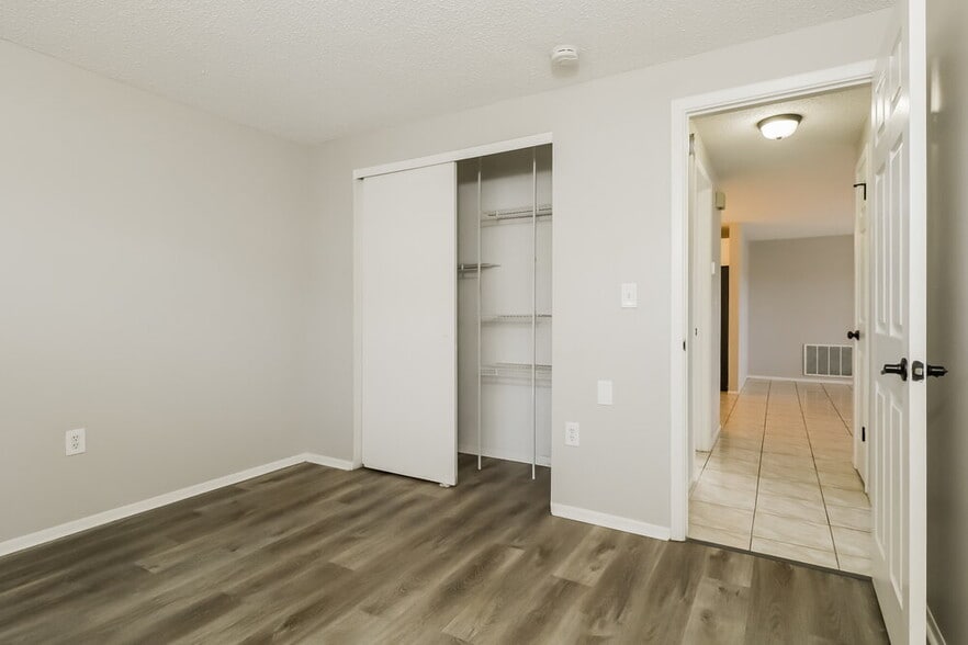 Building Photo - 7921 Eugene Dr