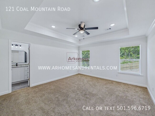 Building Photo - 209 Round Mountain Rd