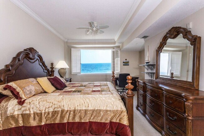 Building Photo - Stunning 8th-Floor Oceanview Condo – 3 Bed, 2.5 Bath