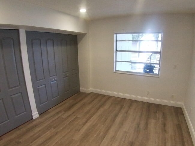 Building Photo - 854 Normandy Trail
