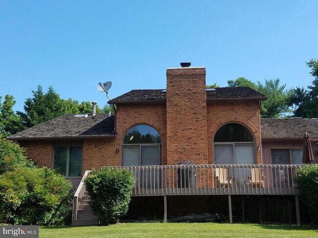 Building Photo - 8002 Grand Teton Dr