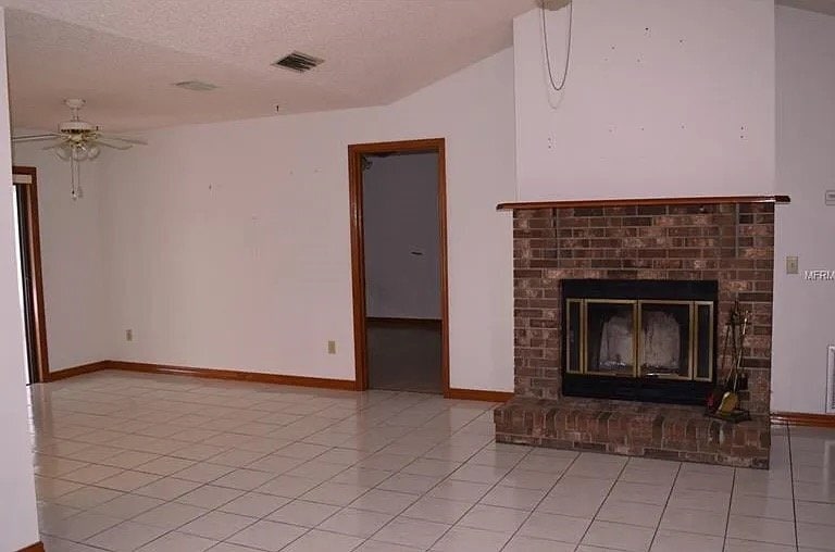 Building Photo - 702 Leeward Dr