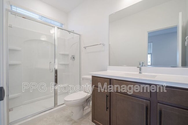 Building Photo - 11988 N 169th Ave