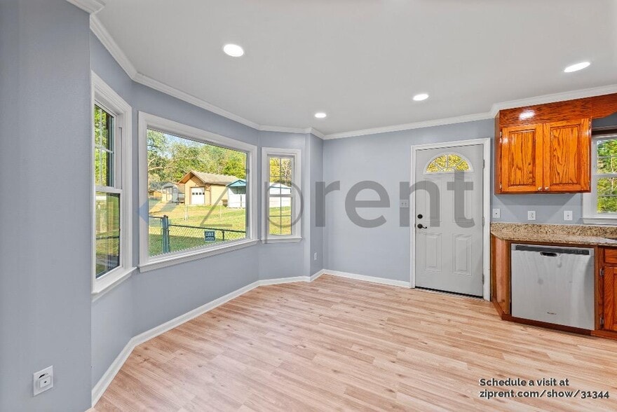 Building Photo - 2502 Foxworth Dr