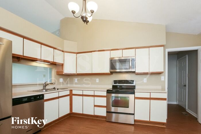 Building Photo - 8548 Appleby Ln