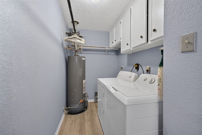 Building Photo - 5714 Arbor Vitae Dr