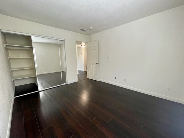 Bedroom 1 & mirrored closet - 2144 Northwood Cir