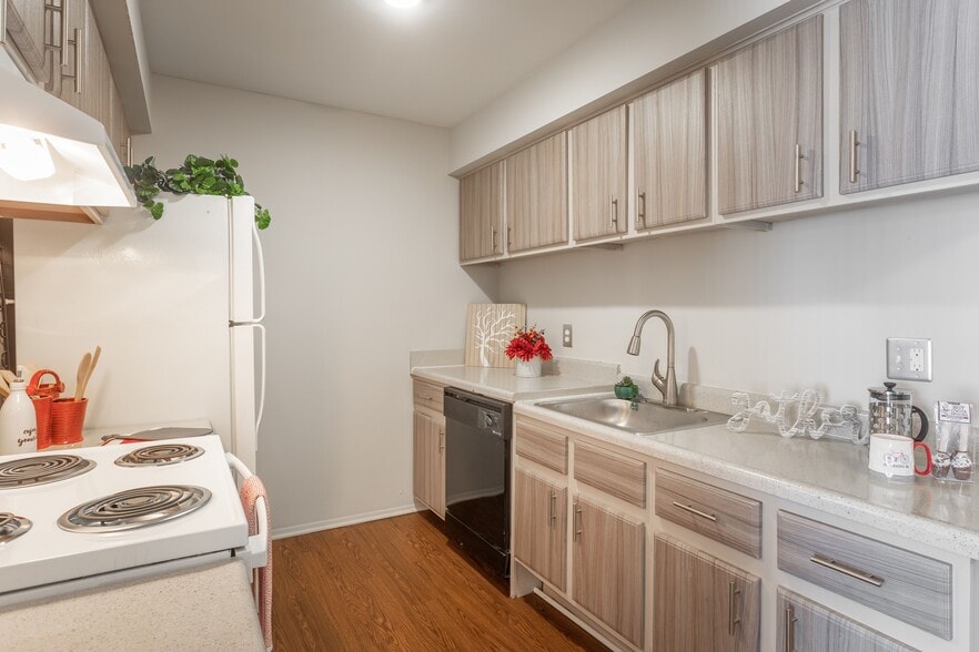 Building Photo - Farmington View Apartments - Farmington Hills, MI