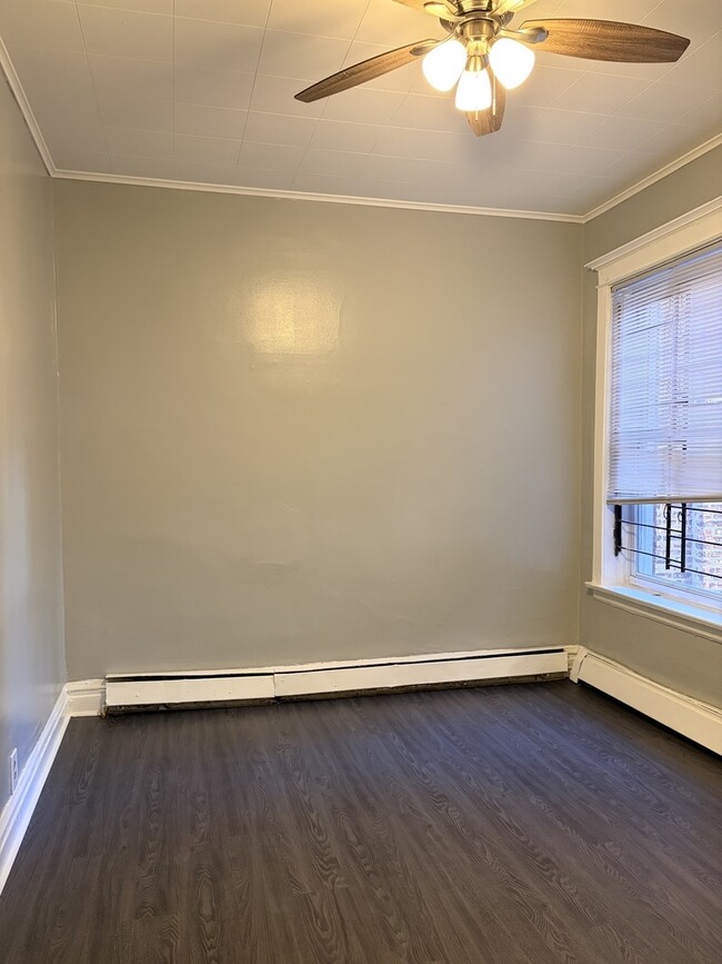 Building Photo - 7700 S Green St