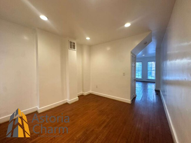 Building Photo - 3 Bedroom Home with Finished Basement and Rear Deck