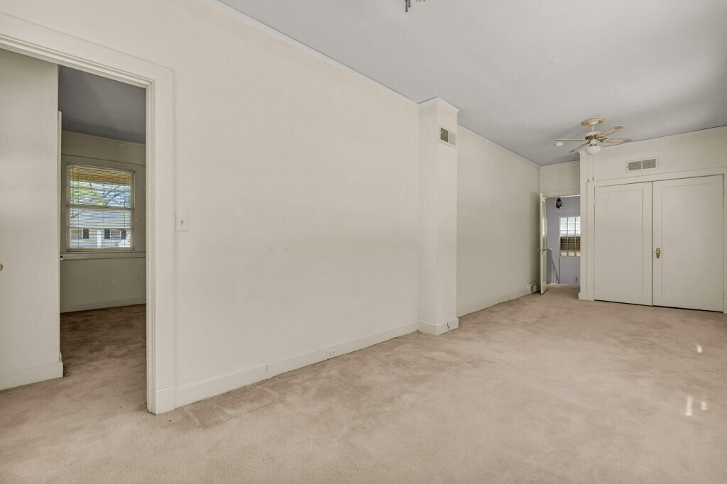 Building Photo - 1111 12th St N