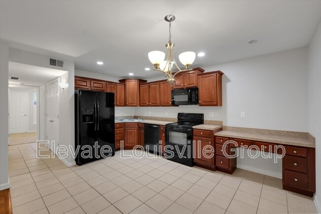 Building Photo - 739 N Hite Ave