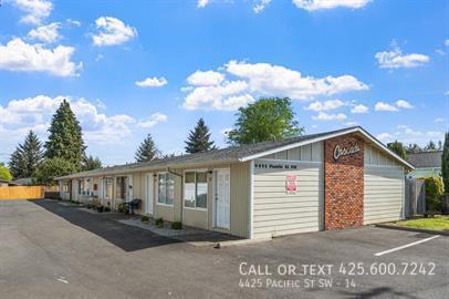 Primary Photo - 4425 Pacific St SW