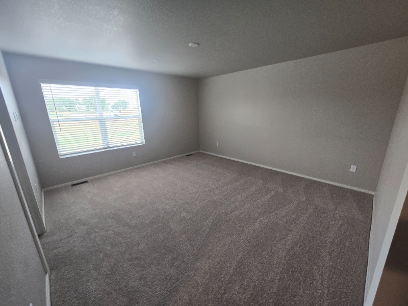 Building Photo - 4824 River Roads Dr