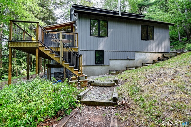 Building Photo - 96 Indian Spring Rd