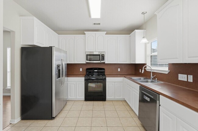 Building Photo - 12553 Canyon Hill Drive