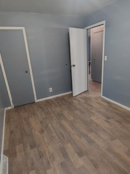 Building Photo - 3910 W Verner Dr