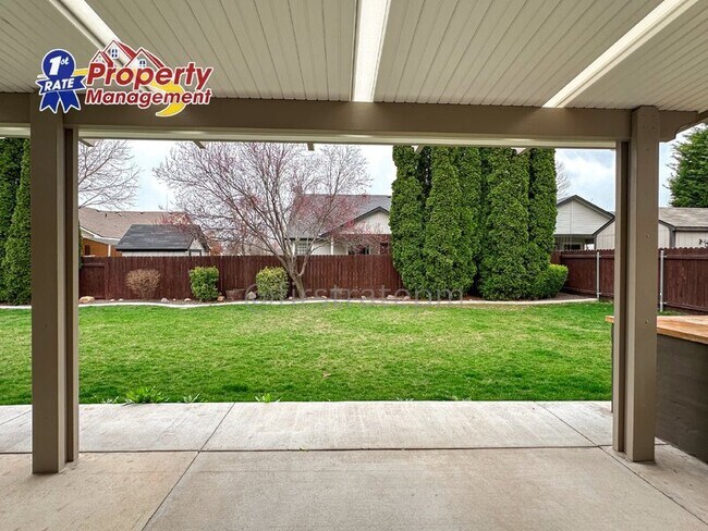 Building Photo - 2688 N Cinnamon Pl