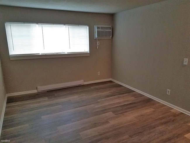 Building Photo - 2 br, 1 bath Apartment - Decatur Downs