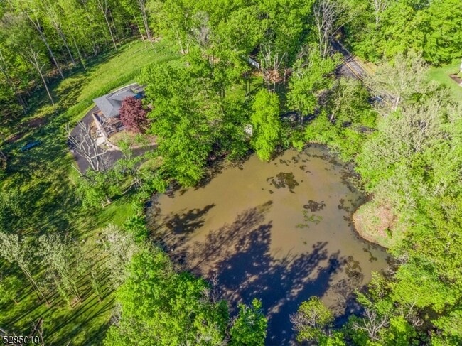 Building Photo - 242 Lake Rd