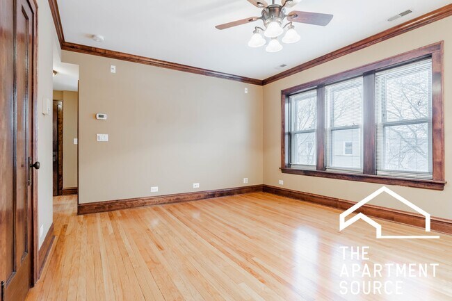 Building Photo - 2920 W Cullom Ave