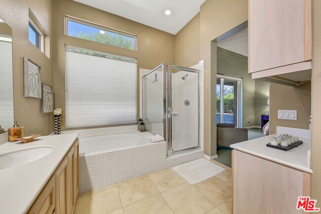 Building Photo - 78770 Spyglass Hill Dr