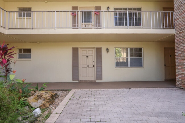 Building Photo - 5540 Tamberlane Cir