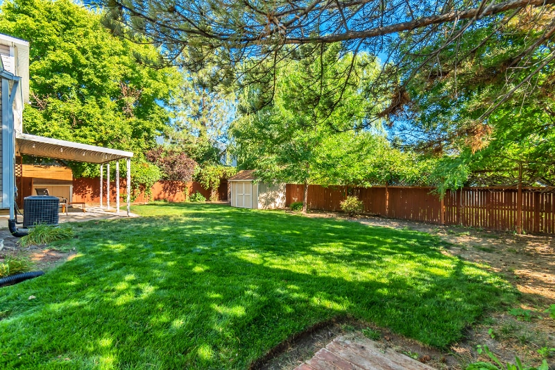 Building Photo - 582 Meadow Hill Dr