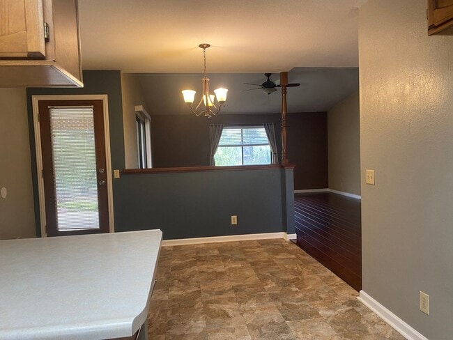 Building Photo - Nice well cared for home in desirable Edge...