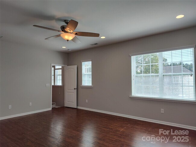 Building Photo - 8611 Burnside Ln