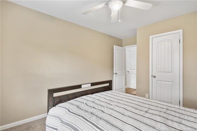 Building Photo - 2142 Baywater Dr