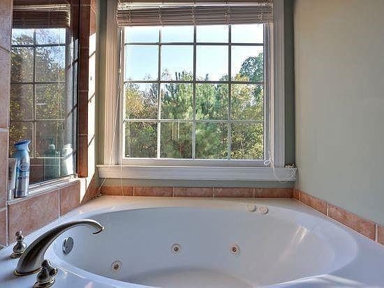 Building Photo - 12090 Stonebrook Cv