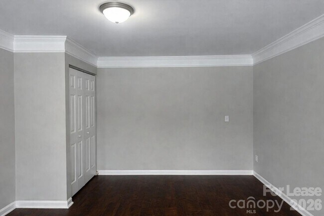 Building Photo - 10545 Barvas St