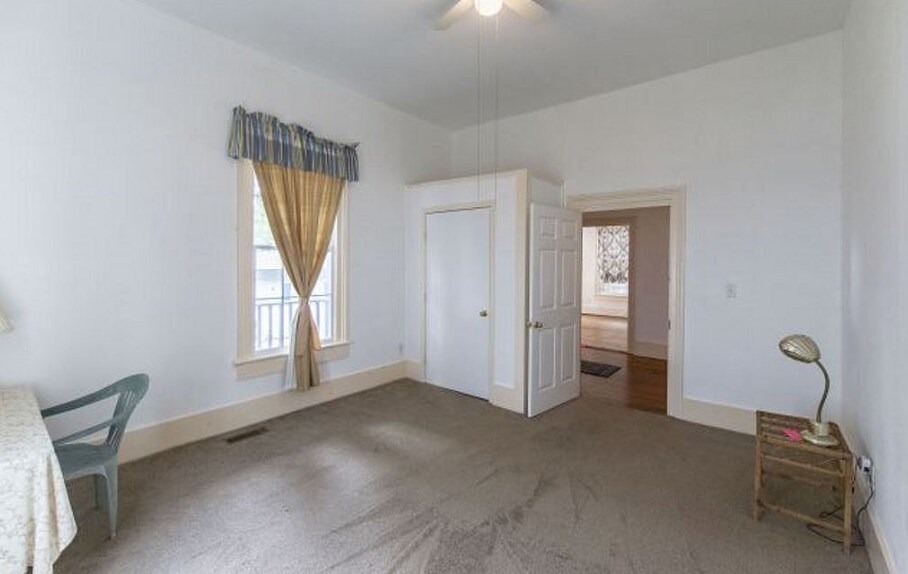 Bedroom (13 x 15) - 1069 Elm St