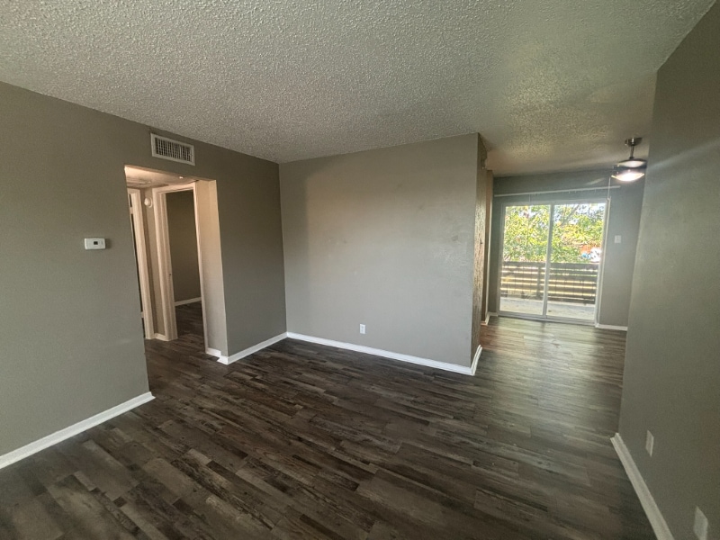 Building Photo - 531 Bedford Rd