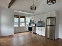 Building Photo - 6223 Wayne Ave