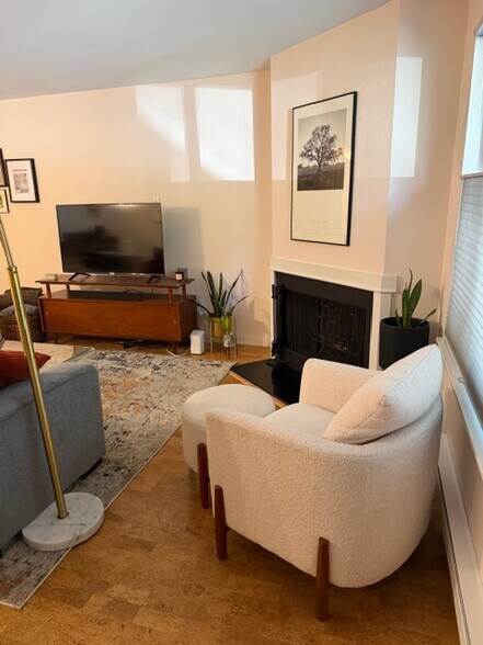 Building Photo - 7307 Sand Point Way NE