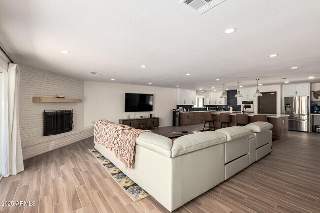 Building Photo - 12646 W Limewood Dr