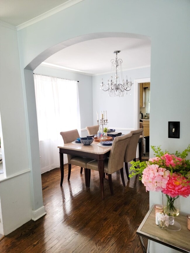 Building Photo - 6530 N Drake Ave