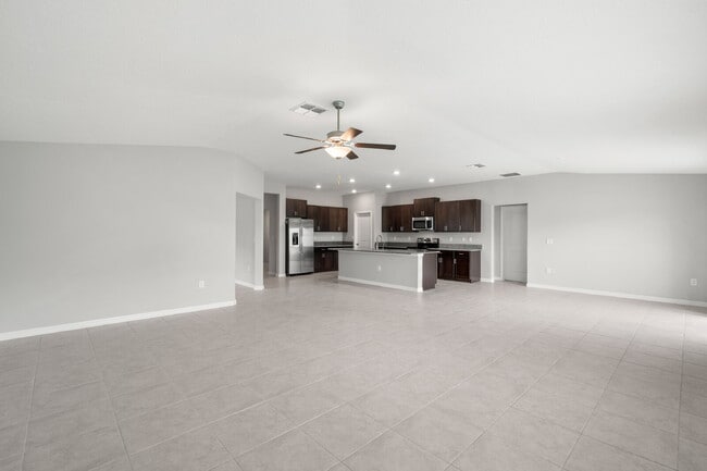 Building Photo - LIKE NEW Home for Rent in Creek Preserve!