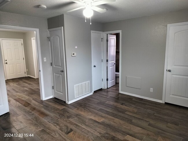 Building Photo - 1 bedroom apartment in Edmond, OK with cen...