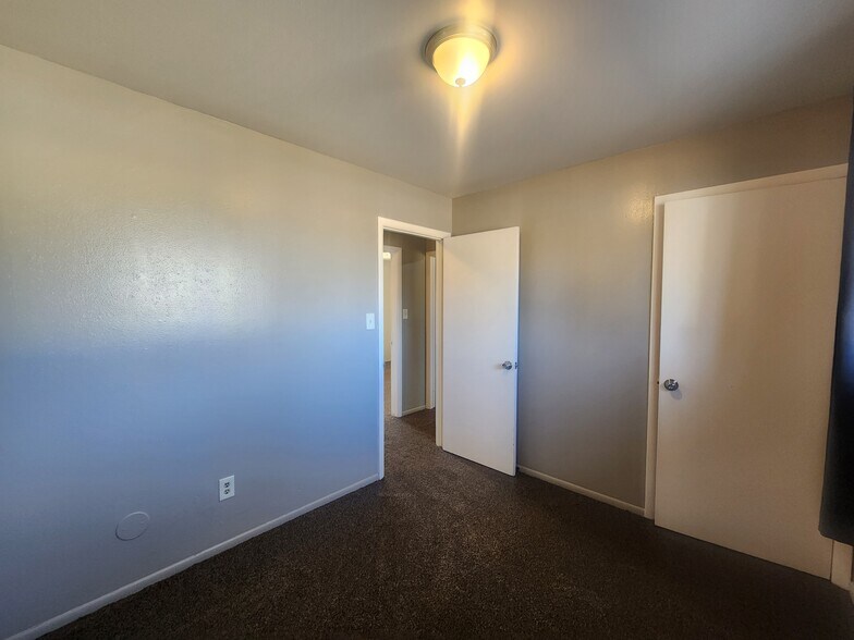 Building Photo - 91 Lansing St