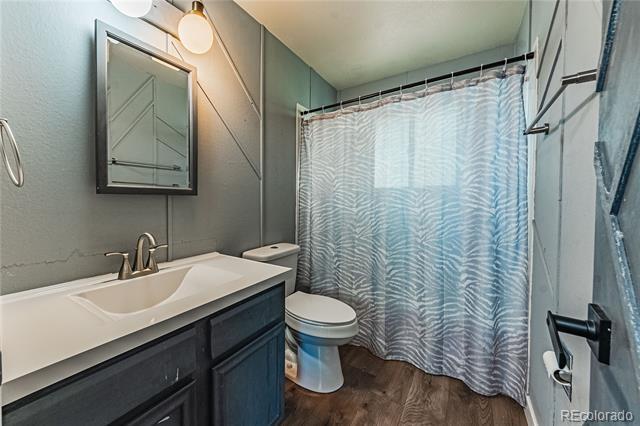Building Photo - 3375 Montebello Dr W