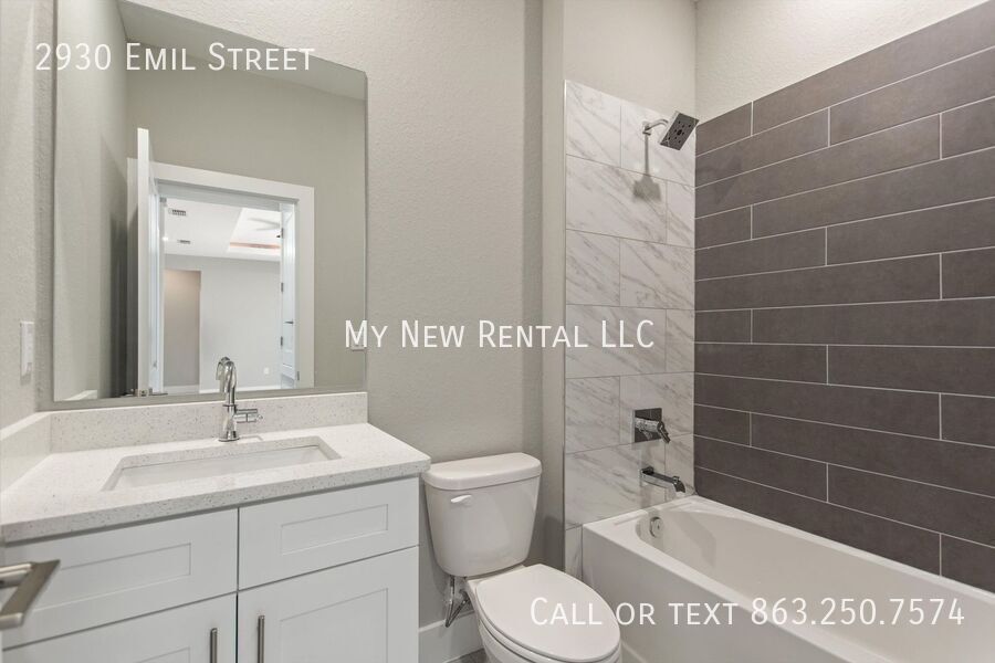 Building Photo - 2930 Emil St