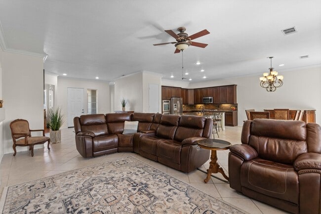 Building Photo - 74629 Lavender Way