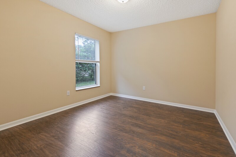 Building Photo - 57 Pin Oak Dr