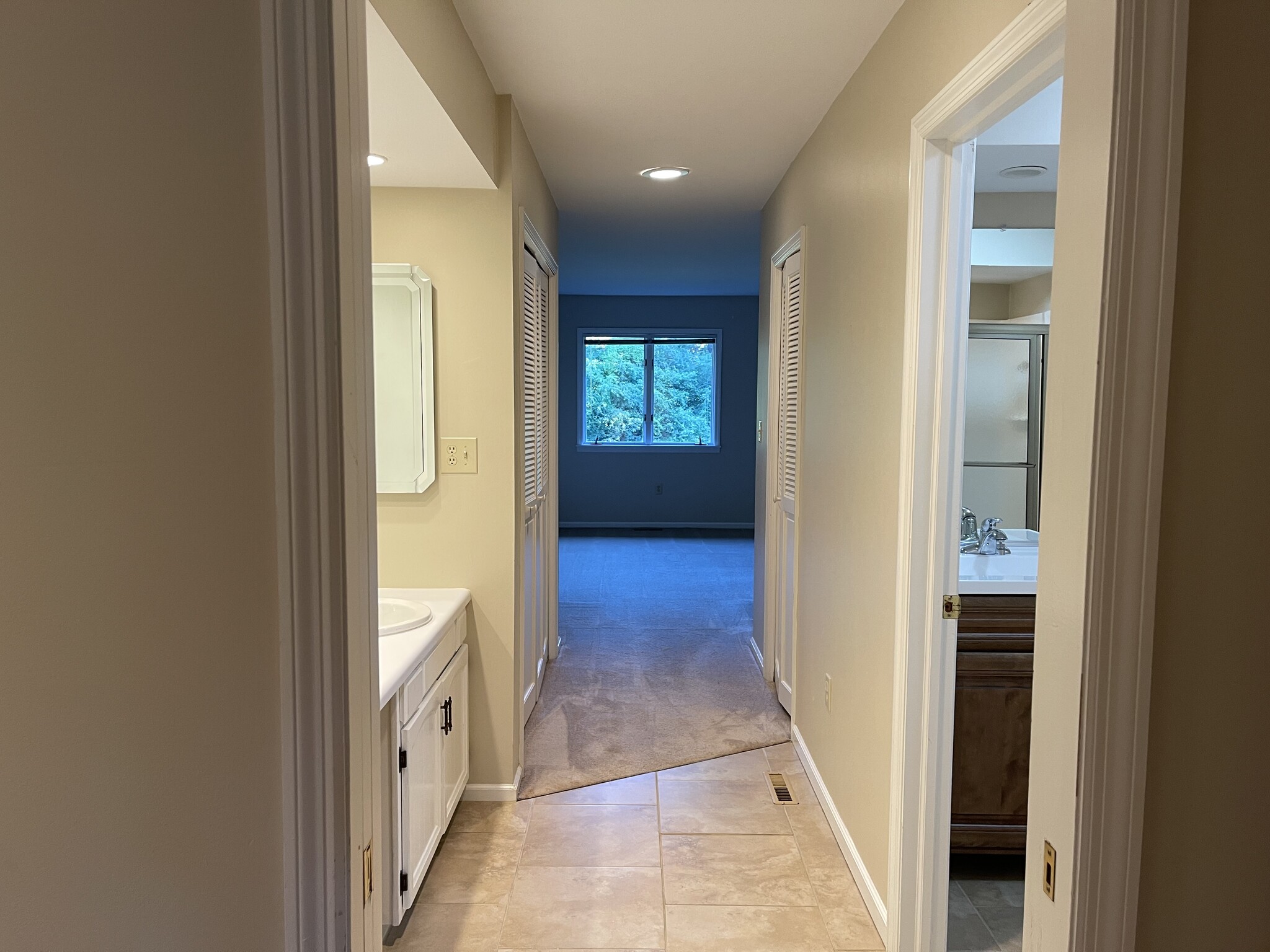 Building Photo - 2675 Glen Arbor Ter